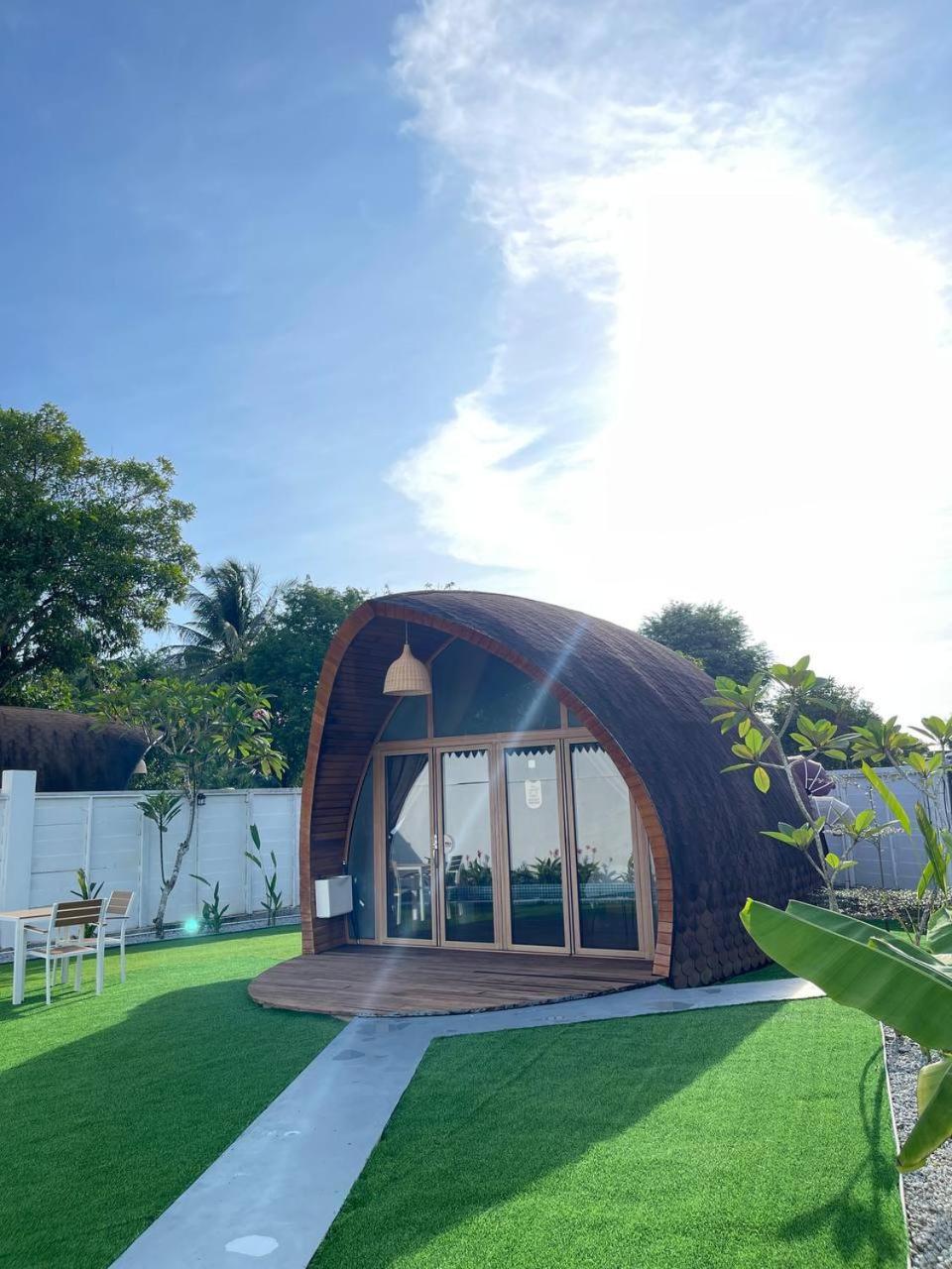 Hotel Found Mansion Pantai Cenang  Exterior foto