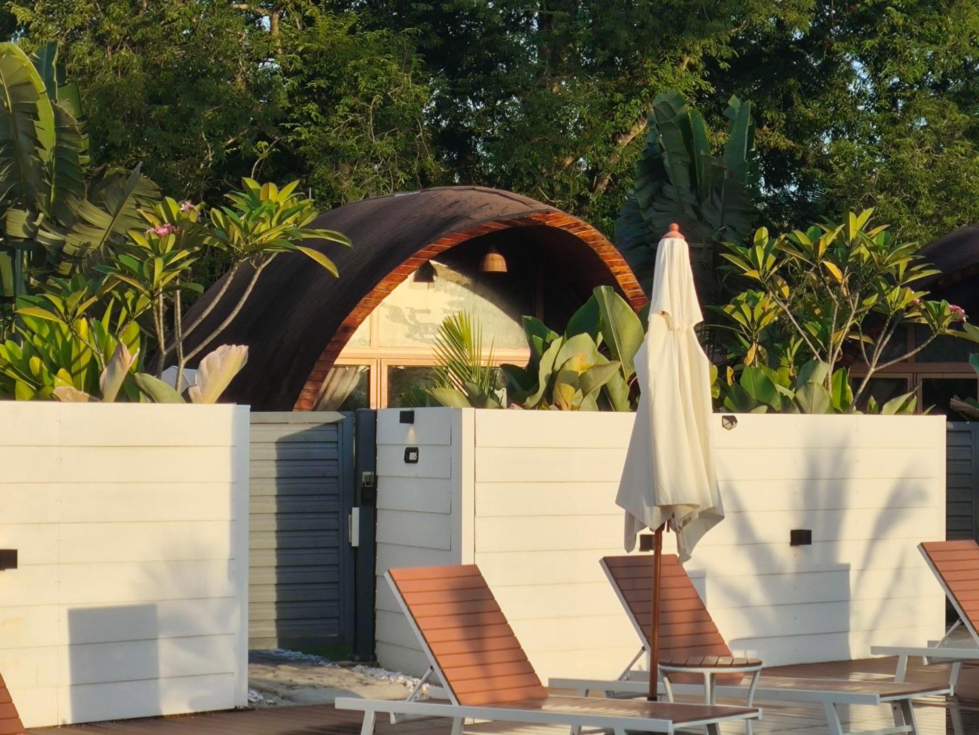 Hotel Found Mansion Pantai Cenang  Exterior foto