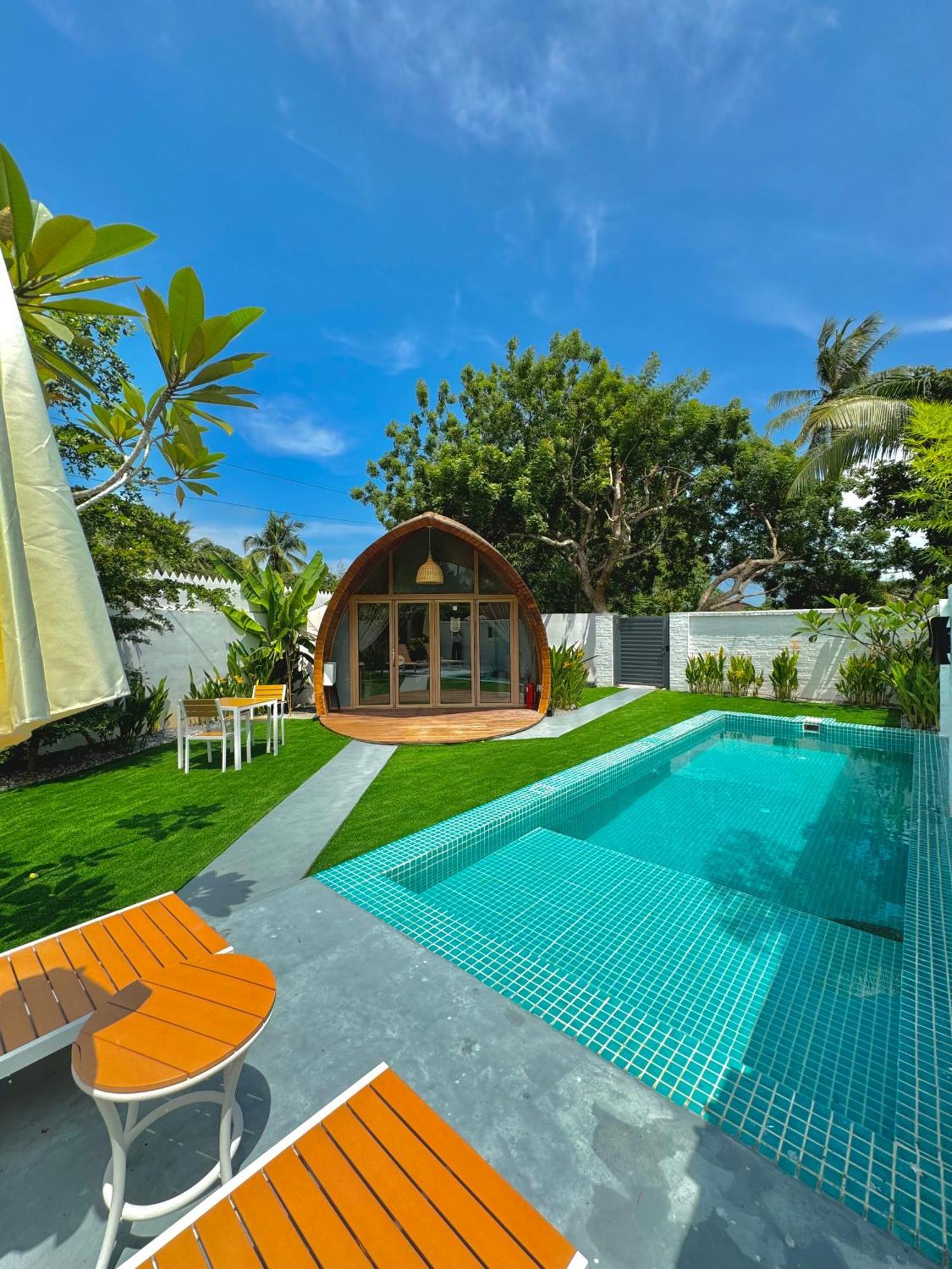 Hotel Found Mansion Pantai Cenang  Exterior foto